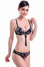 2015 high quality deep V brand sexy big size push up bra set floral embroidery lace women underwear set bra and panties