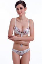 2015 high quality deep V brand sexy big size push up bra set floral embroidery lace women underwear set bra and panties