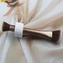 Naked Flushed Double-Ended  Makeup Brush